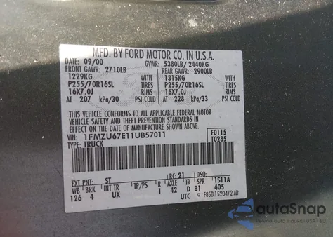 2001 Ford Explorer Sport Trac z USA, uszkodzony, nr VIN 1FMZU67E11UB57011